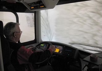 I mangel av en lastebil da AT.no besøkte Storbilvasken, ble vi med en av de nye bussene til Nettbuss gjennom hallen hvor automatvasken skjer.