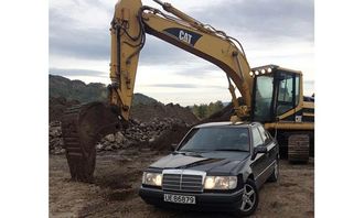 Fra Kristian Bjørdal: #mercedesbenz #230e #w124 #cat320