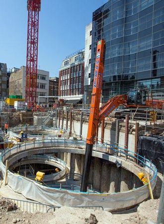 Crossrail-prosjektet beskrives som Europas største byggeprosjekt i øyeblikket.