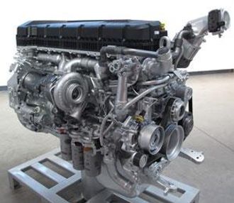 DTI 11-motoren blir produsert for både Renault og Volvo hos Renault i Lyon. Renault har sin egen motorstyring og programmering og litt andre effekter enn Volvo.