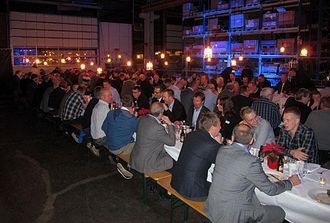 Det var dekket opp til 200 personer i verkstedhallen hvor alt foregikk på den 41. utgaven at «Den lille» i Atlas Copco-regi.