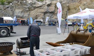 Det ble grillet. Ei skuffe var perfekt for kjøling av drikke.