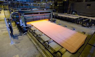 Direkte bråkjølt Raex slitestål produseres i en rekke tykkelser fra 2 mm til 80 mm.