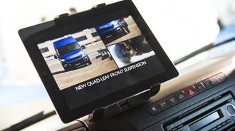 Allerede i november vil Daily komme med den første produktoppdateringen etter lanseringen i juni. Bilen får da blant annet en ny tablet/smarttelefonholder med sentral plassering.