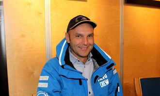 Markedssjef David Kristianslund i Volvo Maskin er fornøyd med oppmøtet på auksjonen på Dyrsku'n.