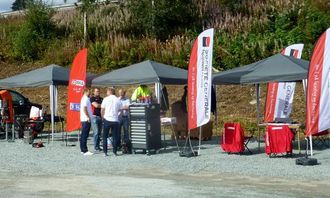 UTSTILLERE: Flere utstillere var også på plass.