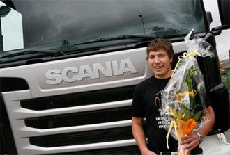 Blomsterkvasten fra landsfinalen var sikkert fin, men det hadde vært enda mer stas å vinne en Scania R-serie i den internasjonale finalen.