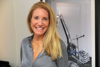 Julie Brodtkorb opplever anleggsbransjen som en ærlig bransje der folk sier det de mener.