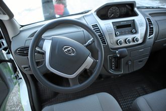 Dashbordet i Maxus EV80.