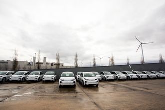 Elbiler ved BMWs bilfabrikk i Tyskland.