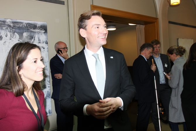 Konstituert kunnskapsminister Henrik Asheim, her fotografert i Stortingets minglehall.
