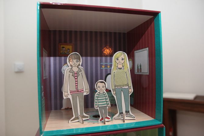 Silje Hrafa Tjersland er gift med Marit og sammen har de sønnen Simon (4). – Barna i barnehagen synes det er artig at Marit, Simon og jeg er med som pappfigurer, sier Tjersland.