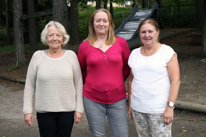 Fra venstre: Synnøve Tjemsland, daglig leder Hanne Kristin Faye og Edel-May Rømo.