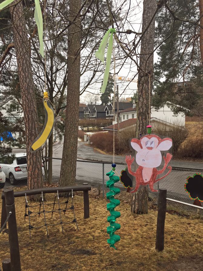 I apetreet var det selvfølgelig aper, bananer og kokosnøtter.