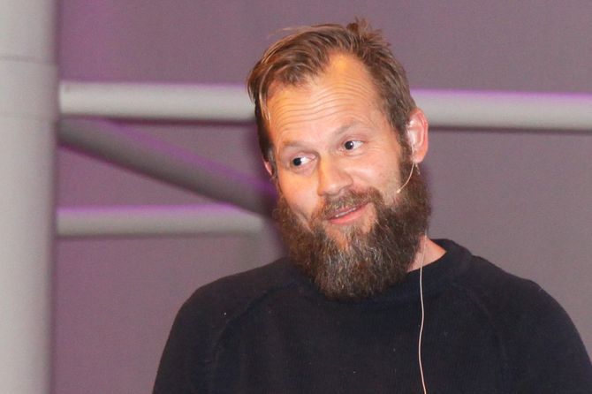 Barnebokforfatter og pedagogisk leder i Ragnas Hage, Sondre Harvik Bjaberg.