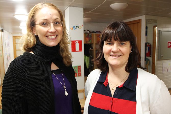 Styrer Linda Haglund i Elka barnehage Helsinki sammen med speialspedagog Johanne Karlson.