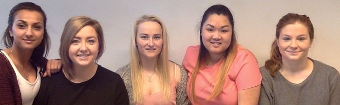 Malene Follestad, Linnéa Nesvang, Nhu Tran, Mona Johansen og Herå Palani, er 2.årsstudenter ved Barnehagelærerutdanningen, Høyskolen i Østfold.