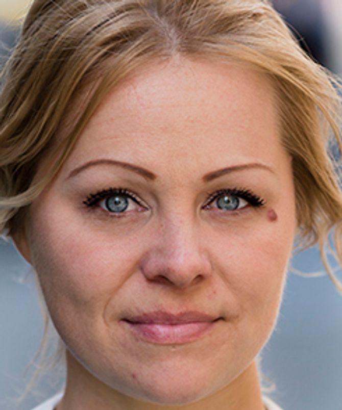 Eivor Evenrud, Rødt