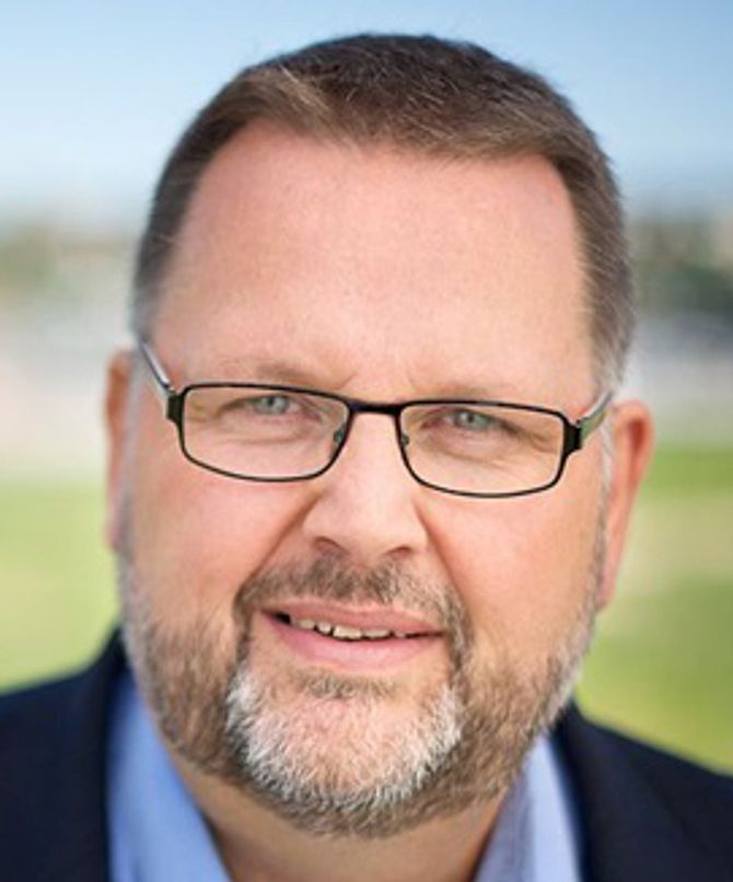 Svein Harberg, Høyre.