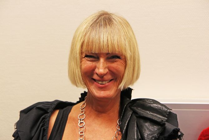Anette Aarsland startet sin karriere som ung sanger. Det var bare det hun ville. Å synge. Men hun glemte alt det andre som skal til for at hun skulle lykkes.