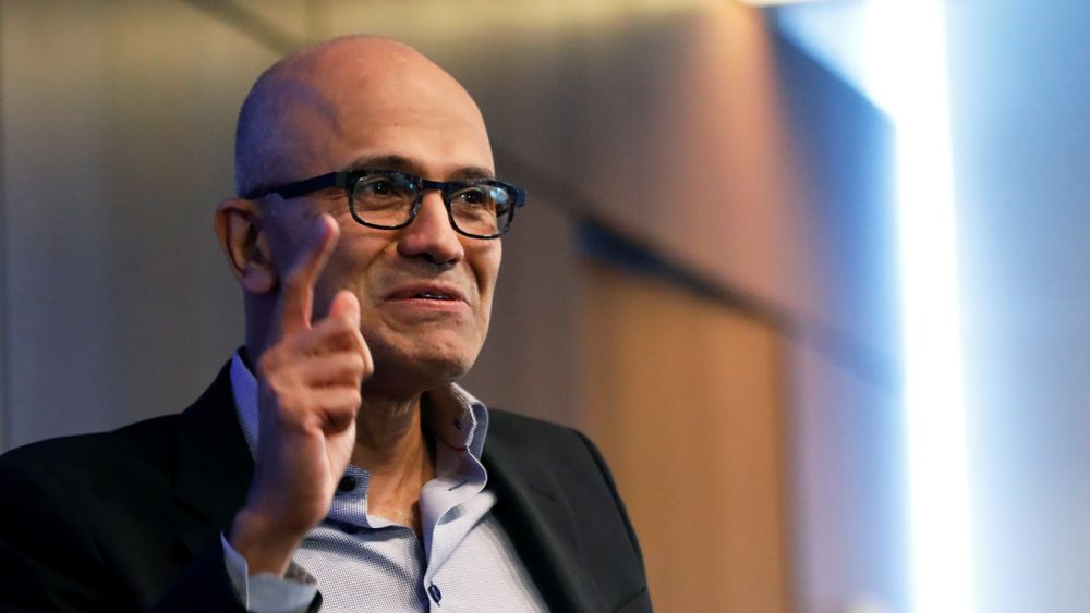 Pilene peker oppover for Microsoft, som høster inn på investeringene de har gjort innen nettsky. Det er sterkt delaktig i at aksjekursen er mer enn doblet siden Satya Nadella overtok som toppsjef. Arkivfoto.