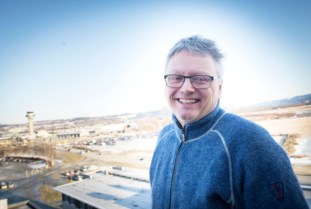 Næringslivsjournalist og NJ-veteran Håkon Okkenhaug takker for seg i Trønder-Avisa og ser fram til å bli næringssjef i Levanger kommune.