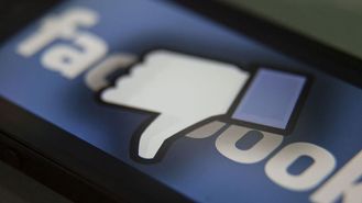 Facebook tester ut «stemme ned»-knapp