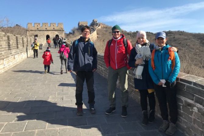 Ole Morten Svenkerud og Elin Storsveen hadde med seg to guider og fikk være turister i Kina i to dager.