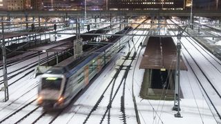 Tog med to etasjer skulle gå på Østfoldbanen gå fra 2019 - kan bli utsatt