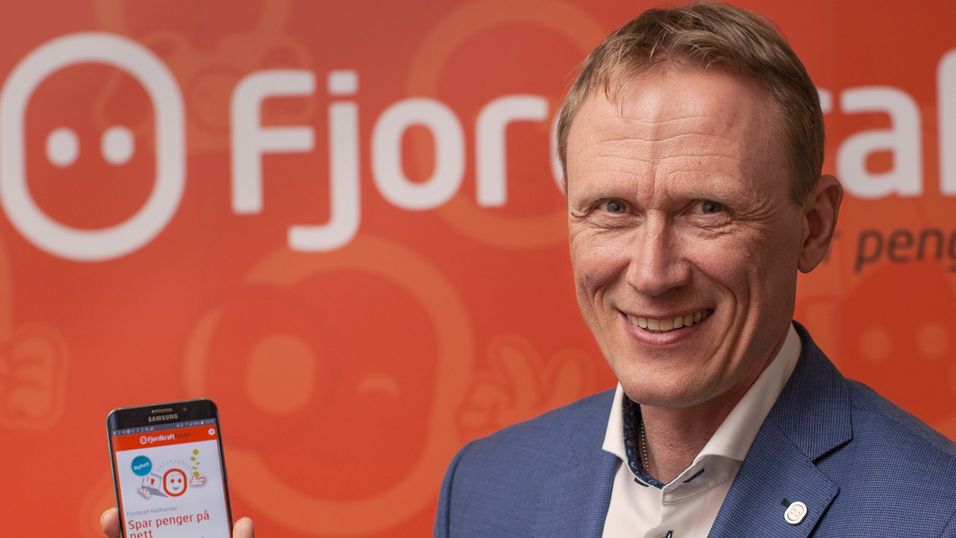 Rolf Barmen kan smilende fastslå at selskapet han leder har passert 50.000 mobilkunder.
