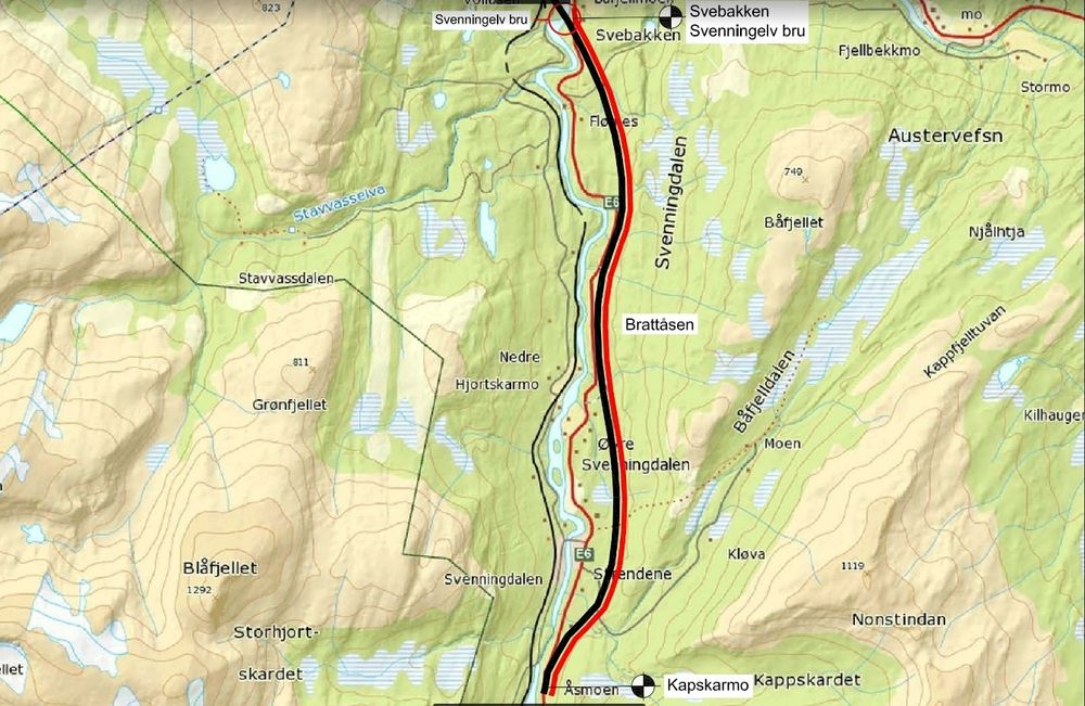 Ny E6 mellom Kappskarmo og Svenningelv bru er markert med bred svart og rød linje. 