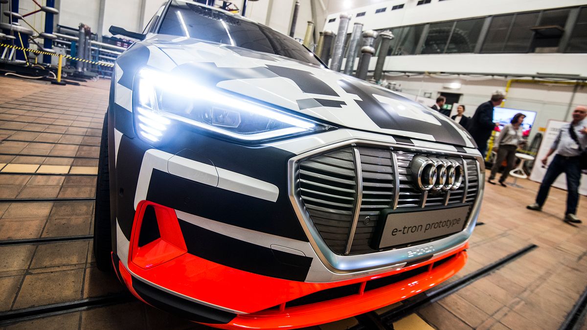 Kjølesystem skal gjøre at Audi e tron unngår Tesla problem Kjølesystem skal gjøre at Audi e tron unngår Tesla problem