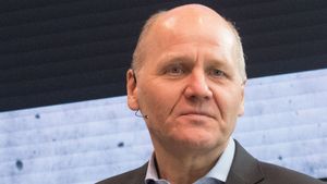 Sigve-Brekke_71.300x169.jpg