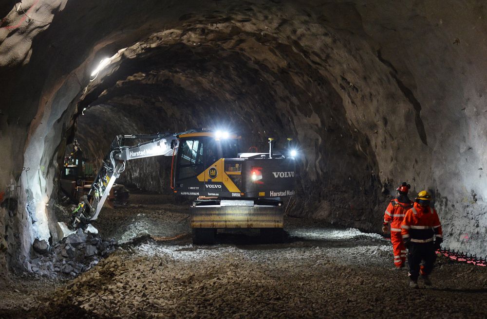 Fra arbeidene i Harstadåstunnelen i vinter, som det spanske firmaet Aldesa har hovedentreprisen på.