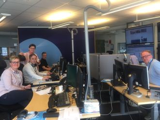 En av redaksjonene i NRK Møre og Romsdal - her fra Ålesund: Janne Brit Aasen, Håvard Ketil Sporsheim, Sissel Brunstad, Jon Arne Akselsen og Terje Reite.