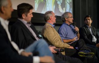 Dave Lavery (nummer to fra høyre) under et arrangement hvor Mars-utforskning og filmen «The Martian» ble diskutert i New York i 2017.