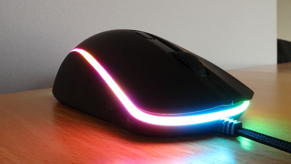 TEST: HyperX Pulsefire Surge Gamer.no TEST: HyperX Pulsefire FPS Pro Gamer.no