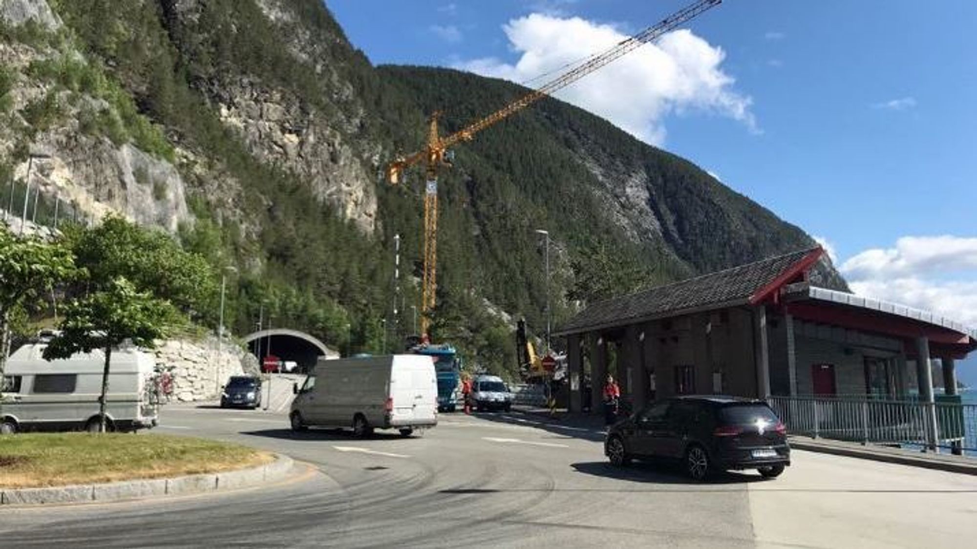 Arbeidet er i gang. 