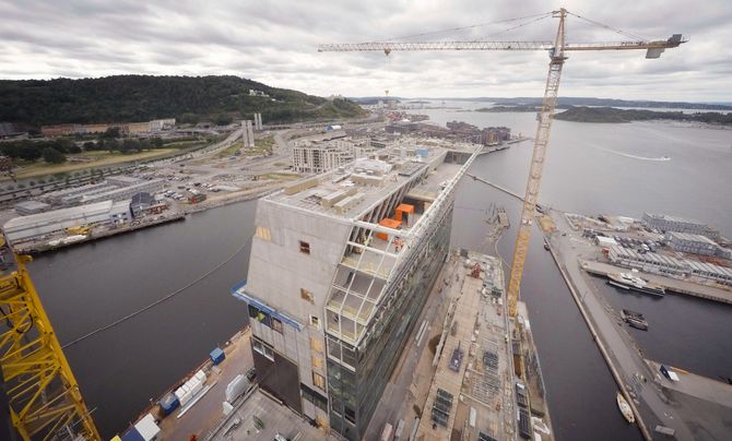 Det nye Munchmuseet i Bjørvika i kranførerperspektiv.