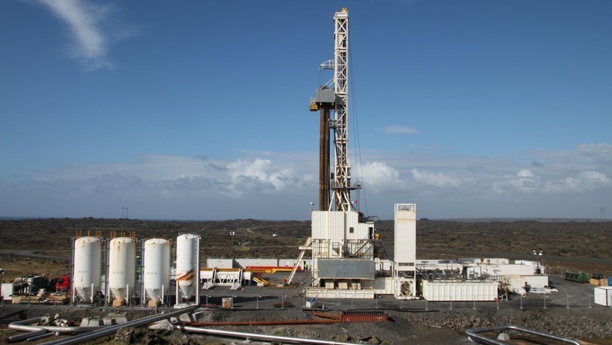Equinor er blant selskapene som har begynt å se på geotermisk energi, hvor man utnytter varme fra jordas indre. Her fra da selskapet sammen med islandske partnere boret seg 5000 meter ned i bakken ved hjelp av Islands største borerigg Thor.