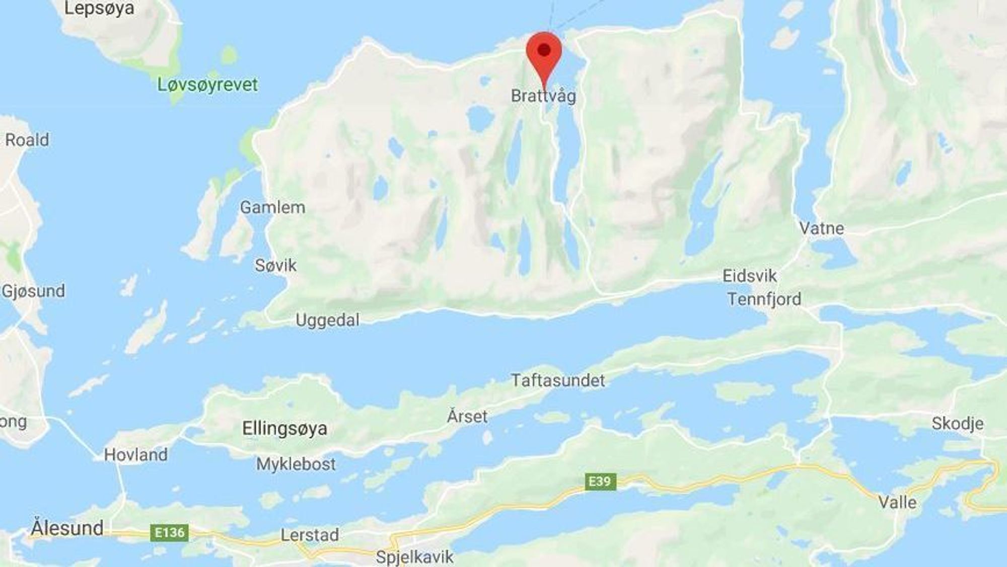 Brattvåg er kommunesenteret i Haram kommune i Møre og Romsdal. 