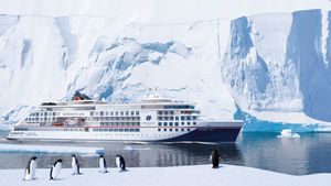 Spirit_Hapag_Lloyd_Alaska_Ice_Shelve_RGB