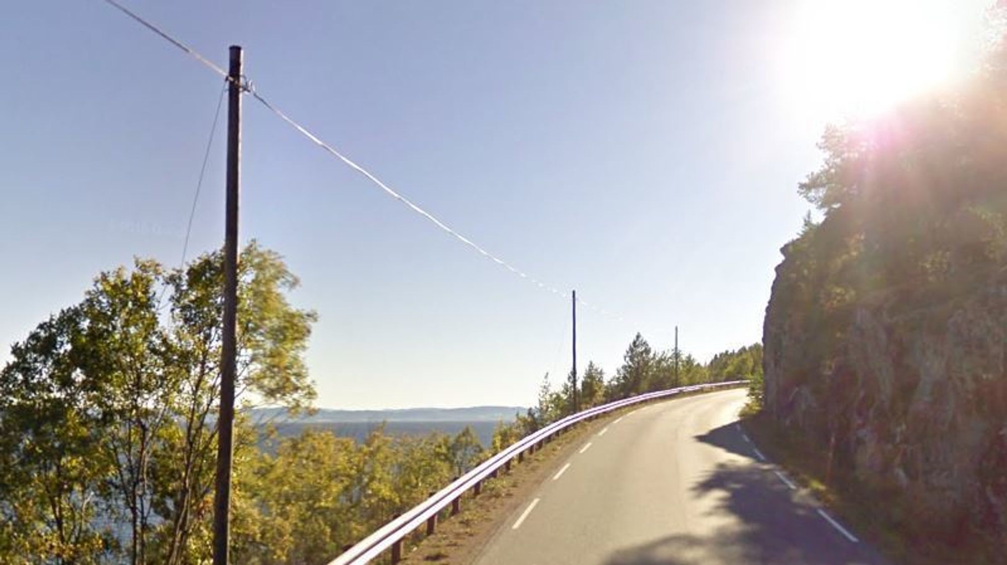 Veien ligger ved det som heter Hestdalen mellom Leksvik og Vanvikan på Fosenhalvøya i Trøndelag. 