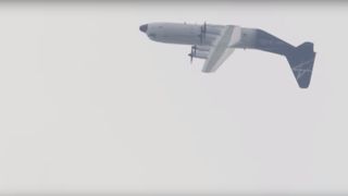 Glem jagerfly, Lockheed Martin vant flyshowet med å loope med et Hercules transportfly