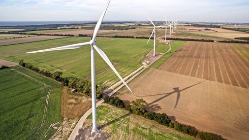 Danskene skal fjerne rundt 2500 turbiner på land