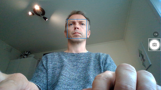 Lite flatterende: Slik ser du altså ut når du videochatter med noen via det innebygde kameraet.