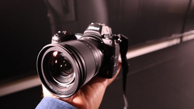 Nikon lanserer ny serie fullformat uten speil - og vraker objektivfestet de har hatt siden 1959
