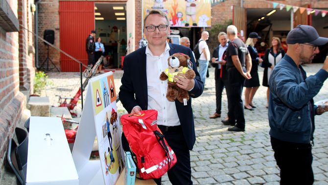 Håvard Kleppe, kommunikasjonsleder i Norsk brannvernforening, lanserer en storstilt kampanje med fokus på brannsikkerhet rettet mot barnehager.