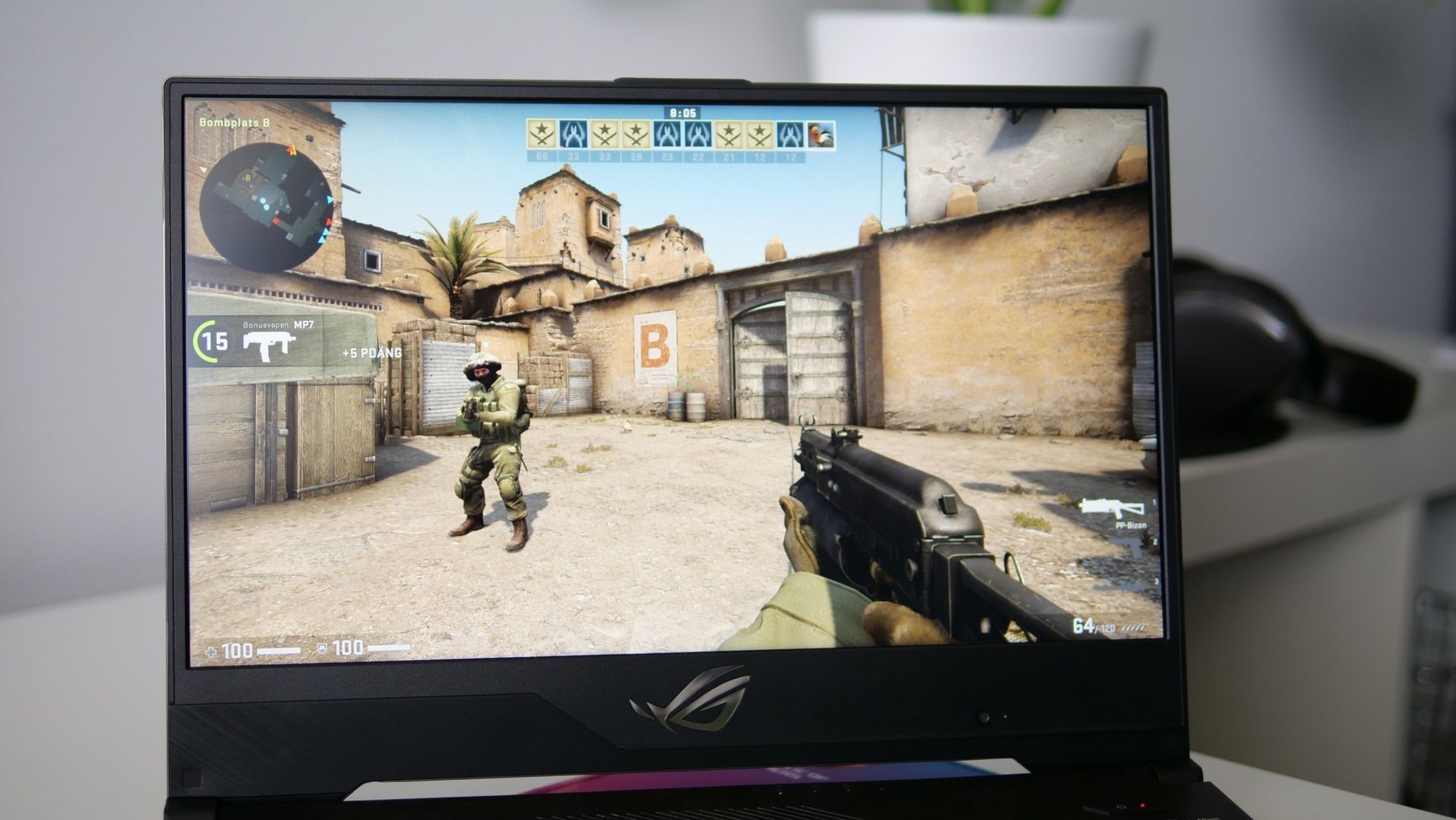 hekte to skjermer til PC