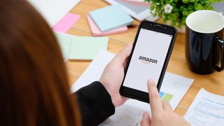 Amazon til himmels: Tangerer Apple i markedsverdi